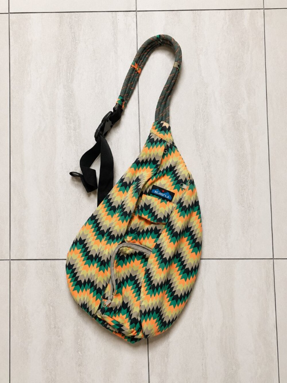 KAVU Rope Sling Bag Colorful Geometric Aztec Print Crossbody Backpack